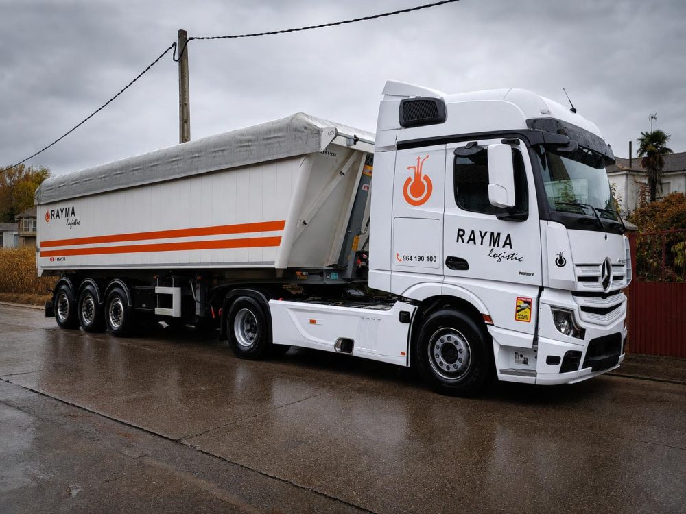 semirremolque-basculante-lona-rayma-logistic.jpg